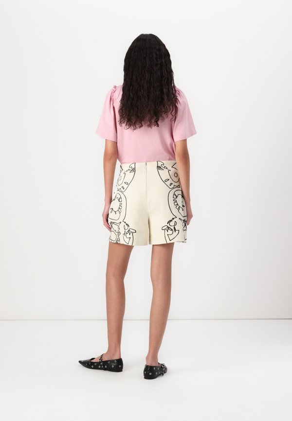 OBJMAPLE WIDE - Denim shorts2