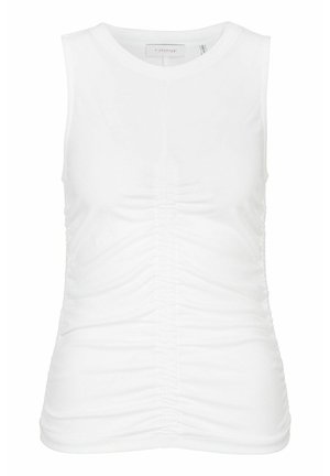 Witte mouwloze top van zacht materiaal, met zijkanten geplooid voor textuur en een getailleerd ontwerp. Ronde halslijn, zonder versieringen.