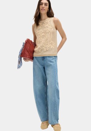 Marks & Spencer, - Top