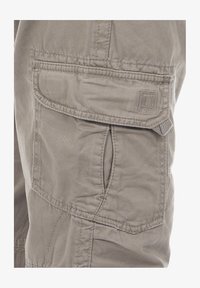 Selected, perl grey