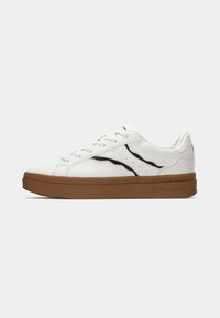 PRESTIGE - Buty treningowe