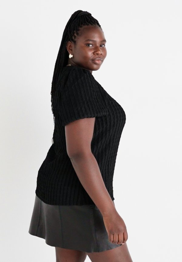 VMCNOMI  - Basic T-shirt3