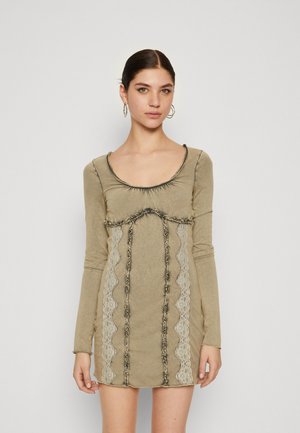 BDG Urban Outfitters TANIA PRETTY MINI DRESS - Vabalt langev kleit - olive