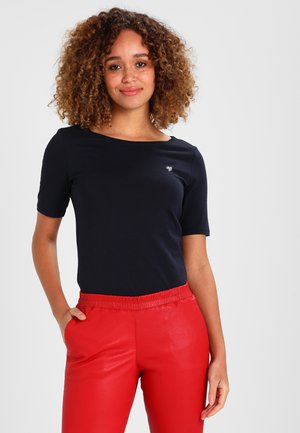 SHORT SLEEVE BOAT NECK - Jednoduché triko - manic midnight