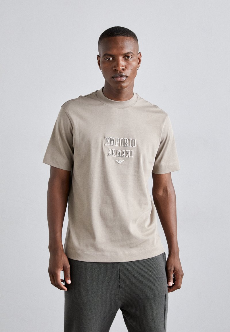 Emporio Armani Marškinėliai su spaudiniu - taupe