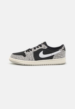 Jordan, Baskets basses - black