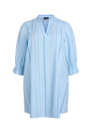 Svijetloplava tunika s okomitim bijelim i plavim prugama, s V-izrezom, nabranim rukavima i nabranim detaljima na manžetama.