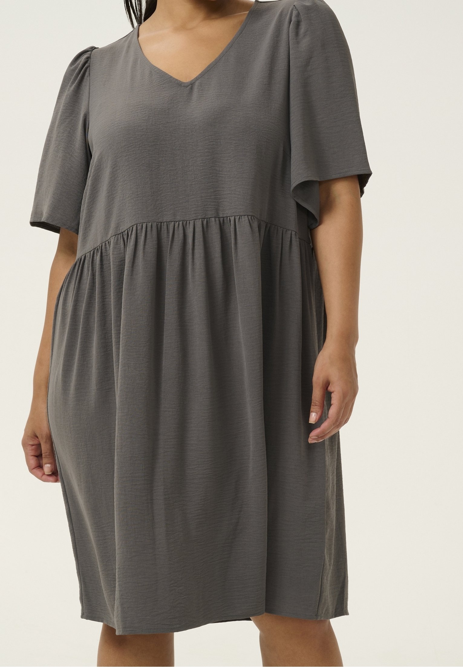 sachin and babi light blue dress Buy Mohito Women Plain Midi Casual Dress, Dark Grey Online