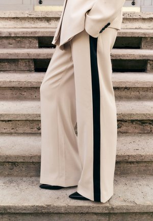 KARL LAGERFELD TAILORED SUIT PANTS - Trousers - beige