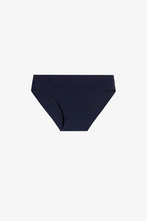 Bezszwowa bielizna bikini w granatowym kolorze, wykonana z gładkiego, elastycznego materiału, z talią o średnim stanie.