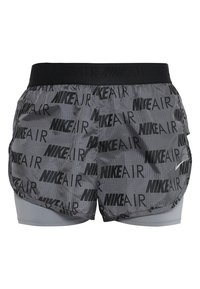 Nike Air shorts med en texturerad grå design och ett svart upprepande logomönster. Inkluderar ett svart elastiskt midjeband och innervadd.