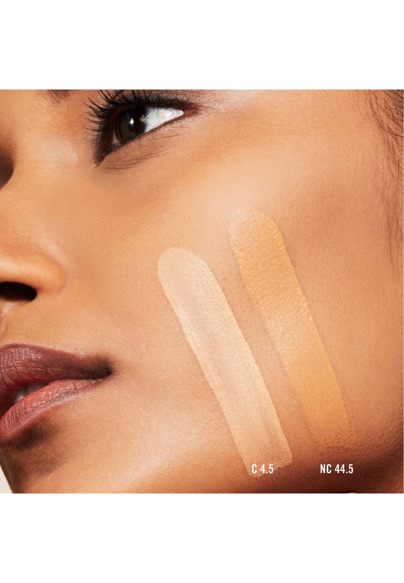 Damen Make-up | MAC STUDIO FIX FLUID SPF15 FOUNDATION Foundation c 4.5/nicht definiert - JD29506 Damen Make-up | MAC STUDIO FIX FLUID SPF15 FOUNDATION Foundation c 4.5/nicht definiert - JD29506