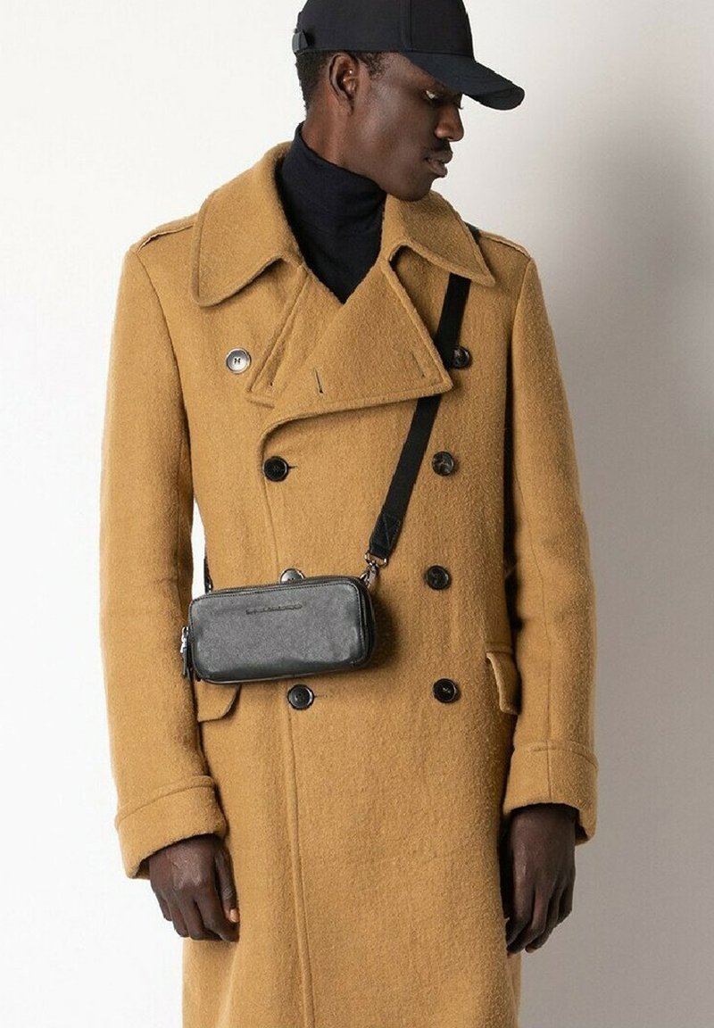 Piquadro Borsa a tracolla - marrone