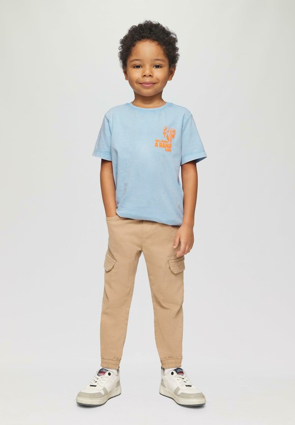 MIT GARMENT DYE - T-Shirt print - himmelblau