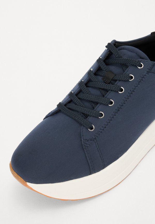 CASEY - Trainers - indigo2