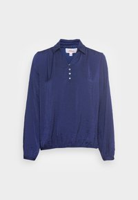 Blusa de manga longa azul-marinho com gola abotoada, feita de um tecido liso e texturizado; apresenta punhos elásticos e um corte casual.