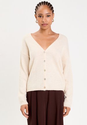 GEKNÖPFTE MIT V-AUSSCHNITT - Cardigan - sable