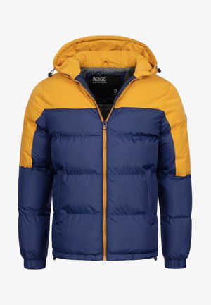 Giacca imbottita con corpo blu navy e parte superiore gialla. Include un cappuccio, chiusura con zip e tasche laterali con polsini elastici.