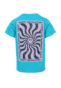 Turquoise katoenen t-shirt met een grafische print op de achterkant, met een glimlachend gezicht, draaiende lijnen en tekst: "Lijkt Vandaag op Zonnig," en "Blije Revolutie."