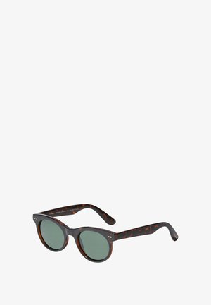 Okulary przeciwsłoneczne w kolorze muszli żółwia z zielonymi soczewkami, okrągłymi oprawkami, subtelnymi złotymi akcentami i gładkim wykończeniem. Wykonane z materiałów pochodzących z recyklingu.