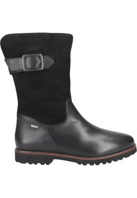 Schwarze Leder- und Wildleder-Ankle Boots mit weitem Schaft, Metallbuckel-Akzent, strukturiertem Absatz und robuster Gummisohle.