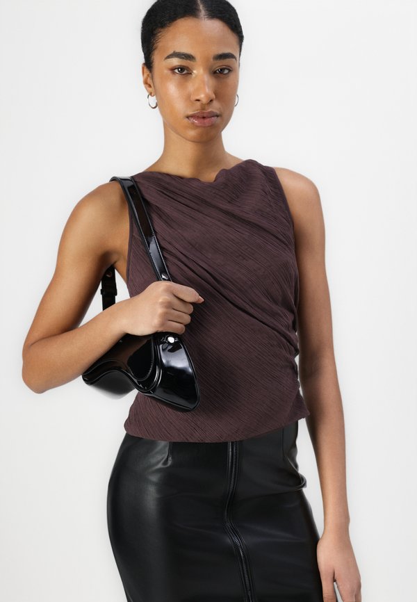 VIRA  - Top - raisin3