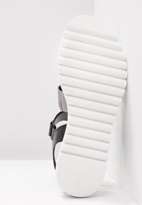 Gabor Plateausandalette - silber/stone/schwarz