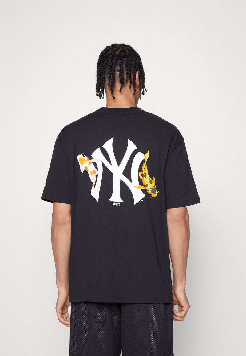 New Era MLB NEW YORK YANKEES FISH GRAPHIC TEE Fanartikel black
