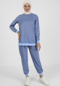 Modanisa SET TAVIN - Chándal - blue