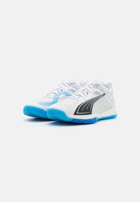Puma ACCELERATE NITRO SQD - Scarpe da pallamano - white/bluemazing/black