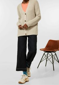 Cecil Cardigan - mottled beige