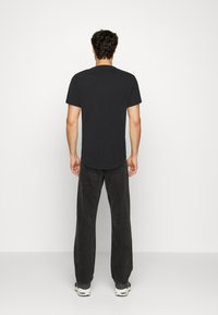 Blend BHTee - Základné tričko - black