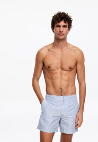 Non sélectionné, blue white