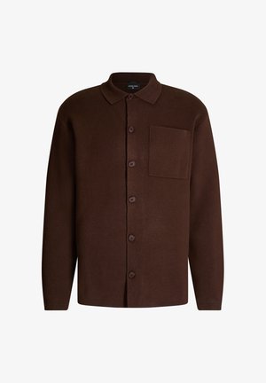 Bruin gebreid vest met kraag, volledige knoopsluiting aan de voorkant en een borstzak. Beschikt over een ribbeltextuur en een ontspannen pasvorm.