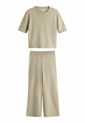 THE SET, REGULAR FIT - SOFT KNIT T-SHIRT AND TROUSER CO-ORD SET - Püksid - oatmeal brown