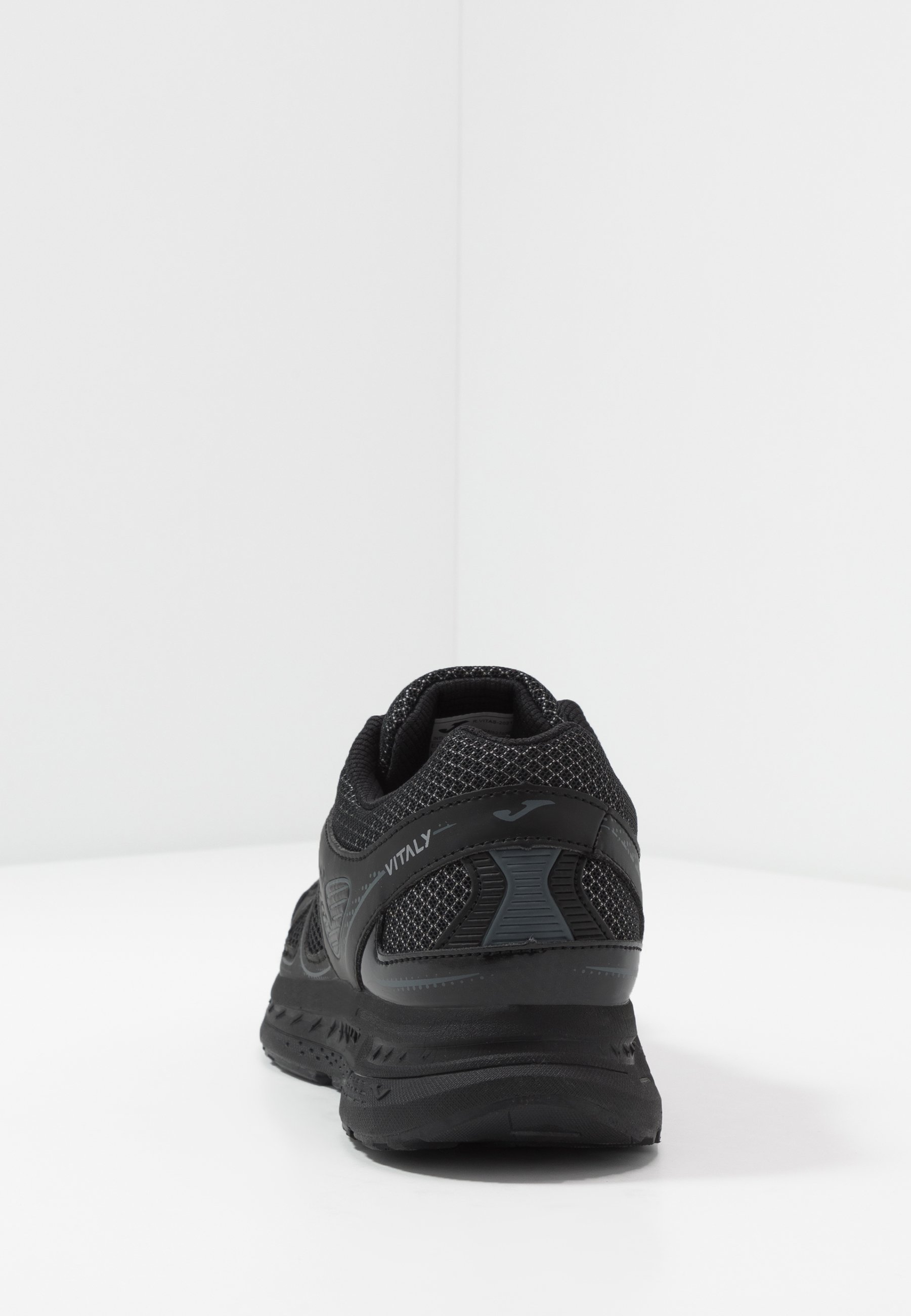 Joma VITALY Nøytrale løpesko black Zalando.no Joma VITALY Nøytrale løpesko blackwhite Zalando.no