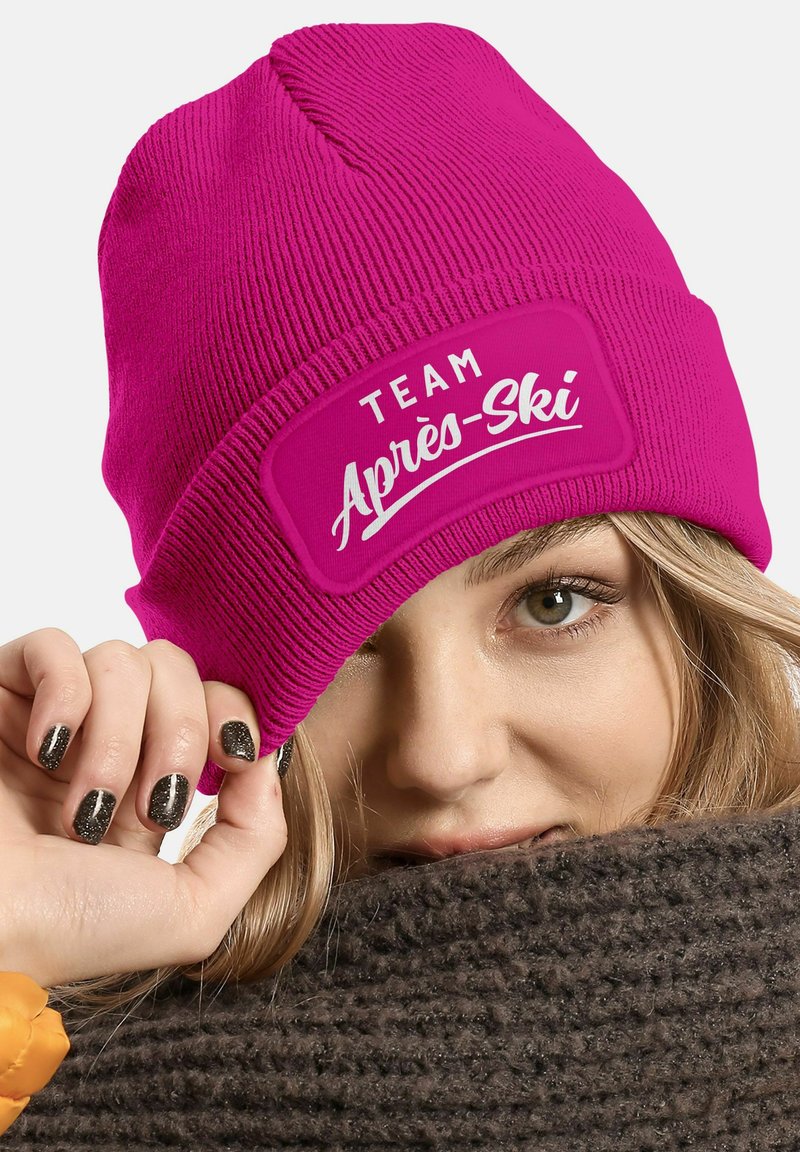 MoonWorks PATCH SKIFAHREN MIT SPRUCH TEAM APRÈS - Beanie - pink
