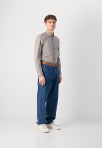 Lindbergh SUPERFLEX SHIRT - Camicia - deep brown