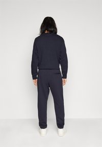 Armani Exchange Jogginghose - dark blue