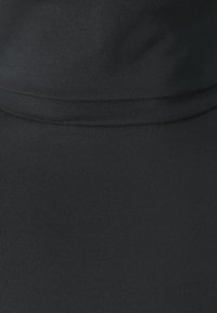 Even&Odd Petite Langarmshirt - black