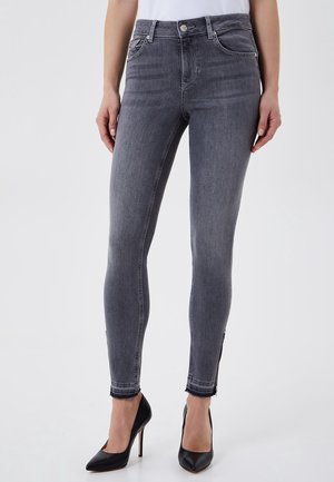 Jeansy Skinny Fit