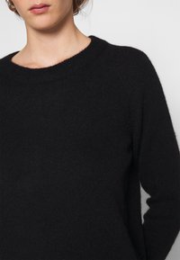 Selected Femme Strickpullover - black