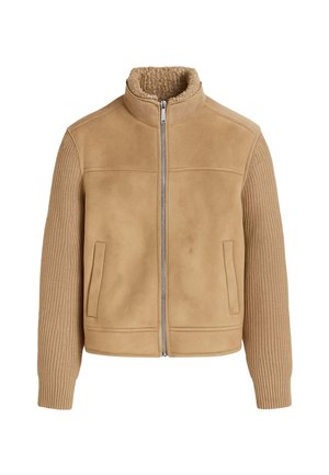 Giacca marrone chiaro con zip, maniche a coste, collo rialzato foderato in pile e due tasche laterali, progettata per calore e comfort.