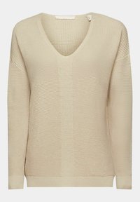 Pull en maille beige avec col en V, manches longues et poignets et ourlet côtelés, présenté sur un fond uni.