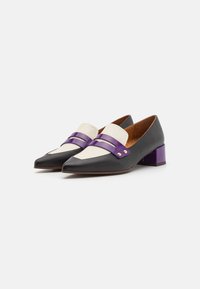 Chie Mihara JEY45 - Slip-ons - leche/sucre purple