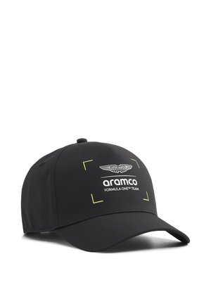 Sort baseballkasket med Aston Martin-logo og teksten "aramco Formula One team" i hvidt, centreret på frontpanelet.