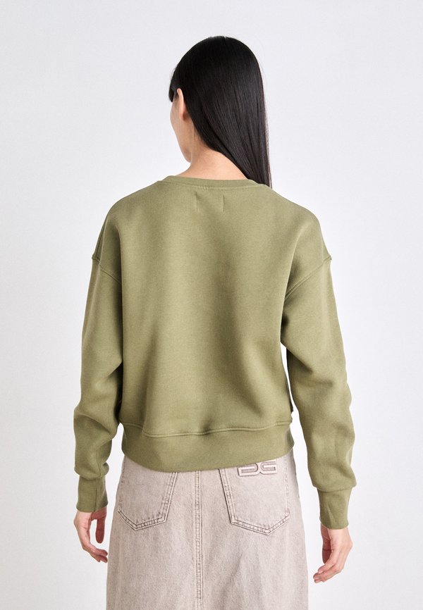 TILVINA - Sweatshirt - martini olive2