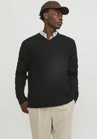 Jack & Jones - JORCOSY CABLE VNECK - Jumper - black Thumbnail Image 1