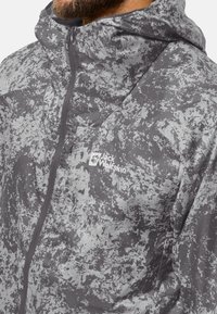 Jack Wolfskin PRELIGHT WIND - Giacca outdoor - grid camo slate