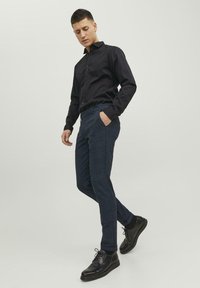 Jack & Jones JPSTMARCO JJCONNOR - Chino - sailor blue